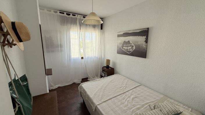 Image No.10-3 Bed Apartment for sale