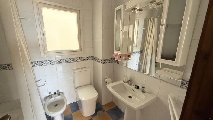 Image No.12-3 Bed Apartment for sale