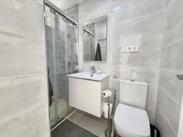 11-20939a0134ad724a8cb2a801094d15a4