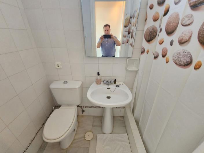 Image No.19-2 Bed Apartment for sale