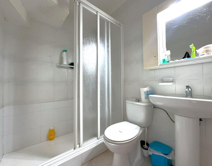 Image No.12-3 Bed Townhouse for sale