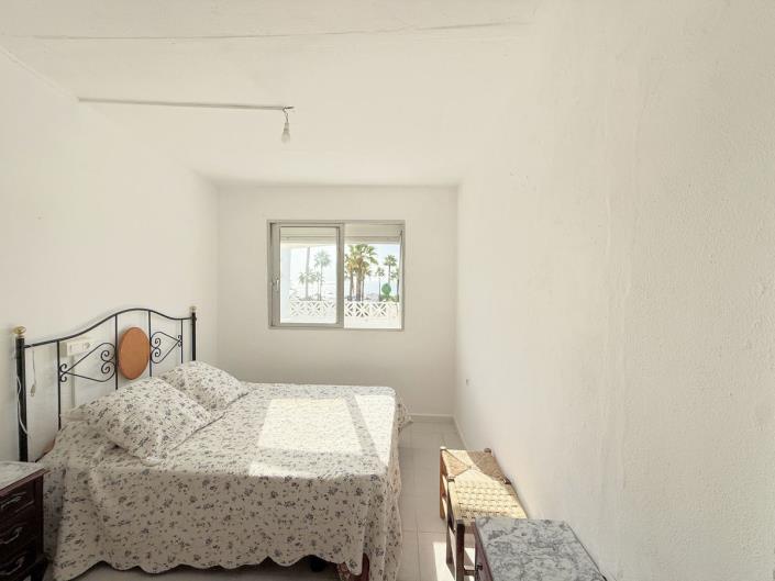 Image No.20-3 Bed Townhouse for sale