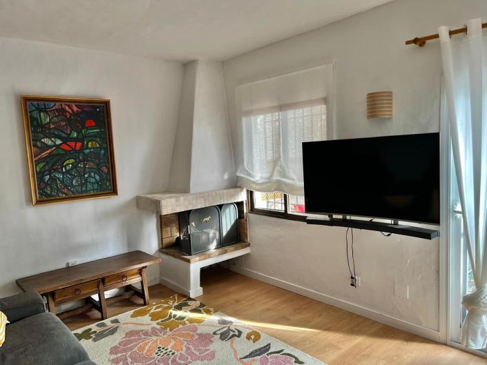 Image No.6-2 Bed Townhouse for sale