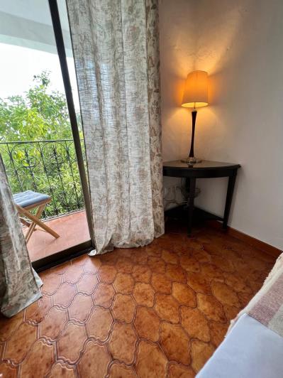 Image No.13-2 Bed Townhouse for sale