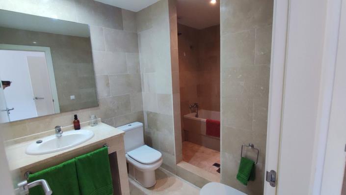 Image No.8-3 Bed Apartment for sale