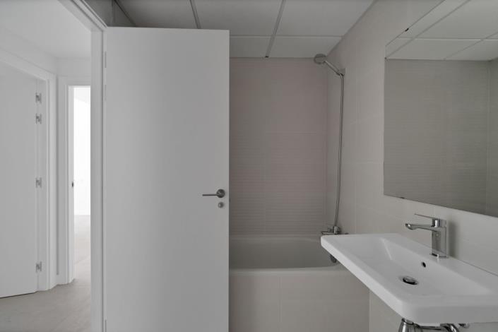 Image No.15-2 Bed Apartment for sale