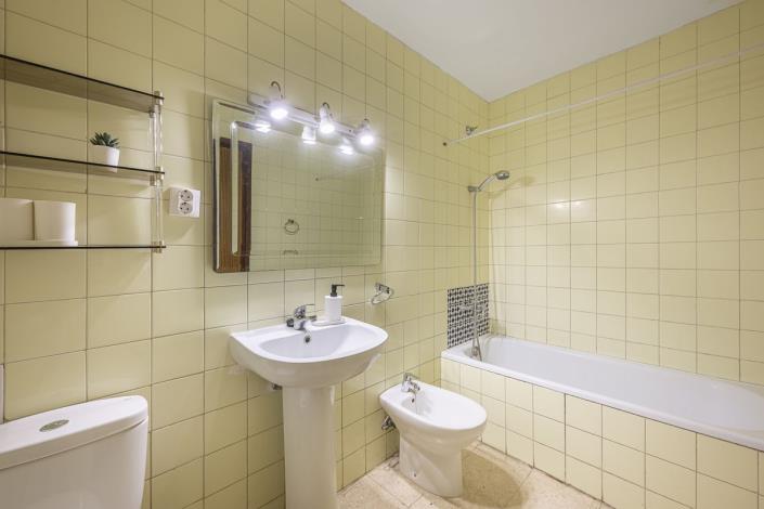 Image No.10-3 Bed Apartment for sale