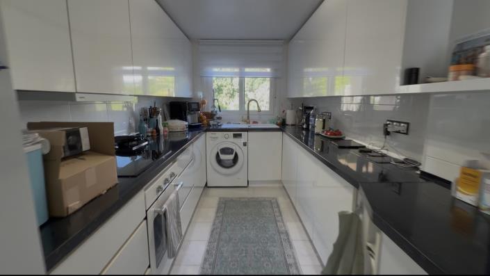 Image No.6-3 Bed Duplex for sale