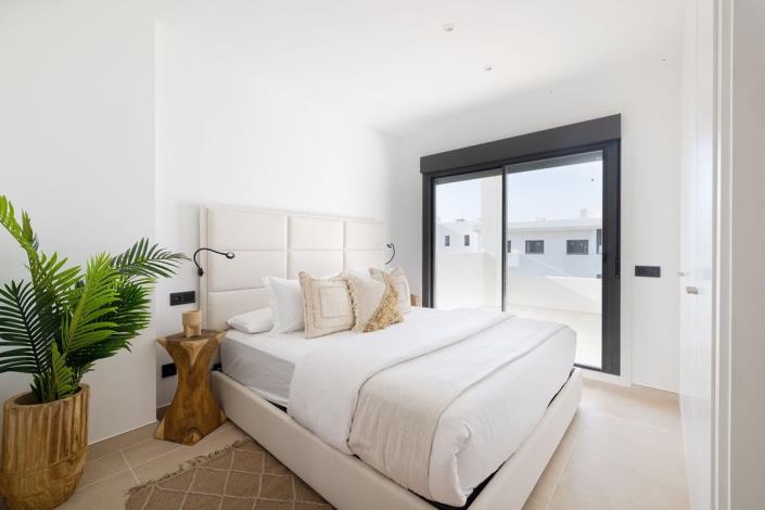 Image No.16-2 Bed Apartment for sale