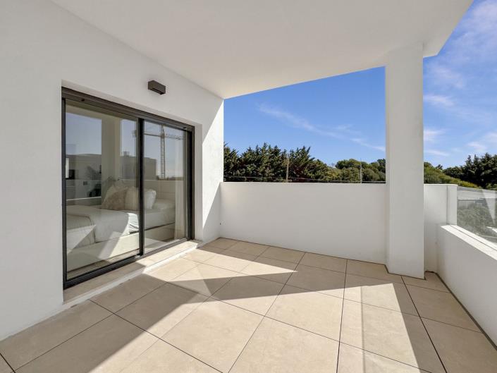 Image No.24-2 Bed Apartment for sale