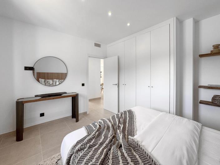 Image No.27-2 Bed Apartment for sale