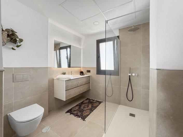 Image No.28-2 Bed Apartment for sale