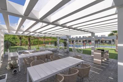 2-5bd7b9d04b45e33852eaf0ec6670150d