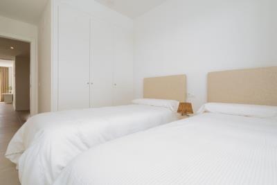 10-bb915d1cb19341576dcdc994b81ab9c5