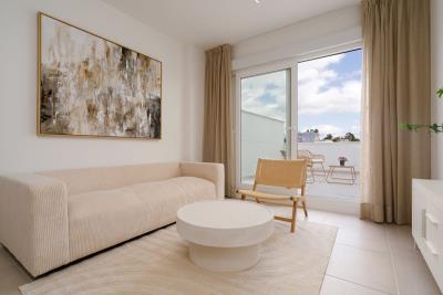 16-ec67b526875bf0124b6ce4328a754439