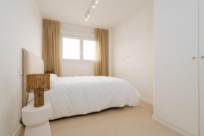 Image No.9-2 Bed Apartment for sale