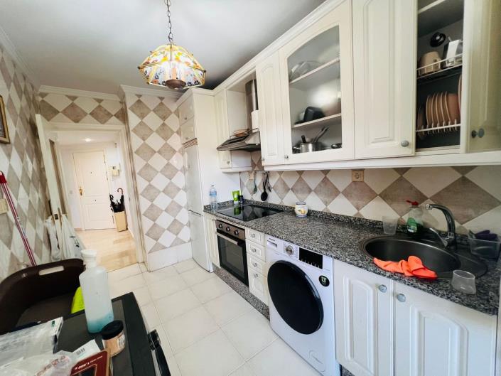 Image No.8-3 Bed Apartment for sale