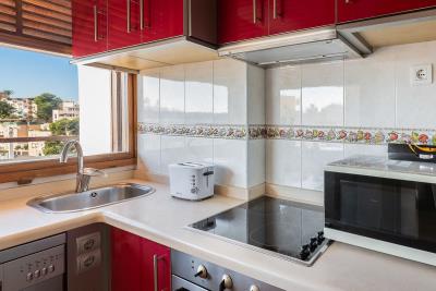 12-53013098fcab6c38b1379cd33298e050