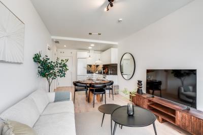 10-bb915d1cb19341576dcdc994b81ab9c5