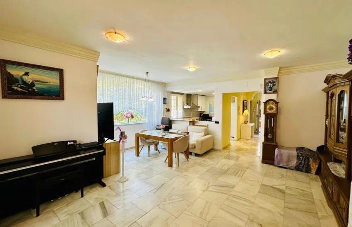 Image No.5-5 Bed Townhouse for sale