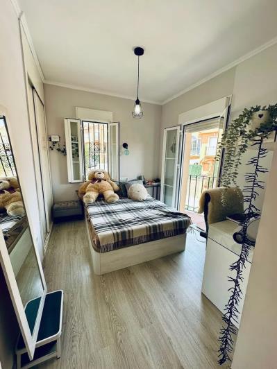 Image No.11-5 Bed Townhouse for sale