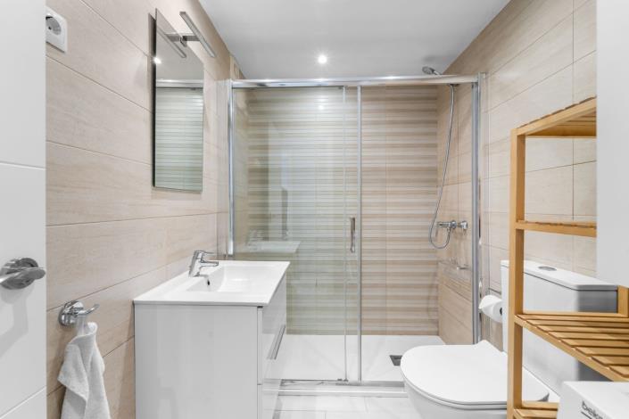 Image No.14-3 Bed Apartment for sale