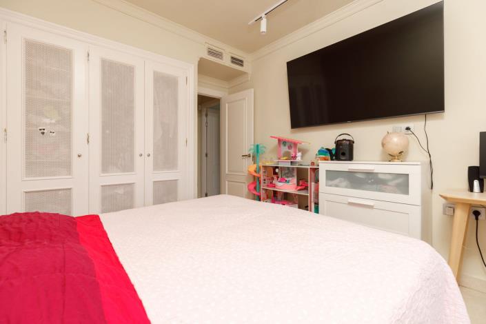 Image No.10-2 Bed Apartment for sale