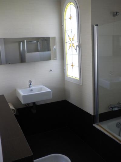 Image No.11-5 Bed Townhouse for sale