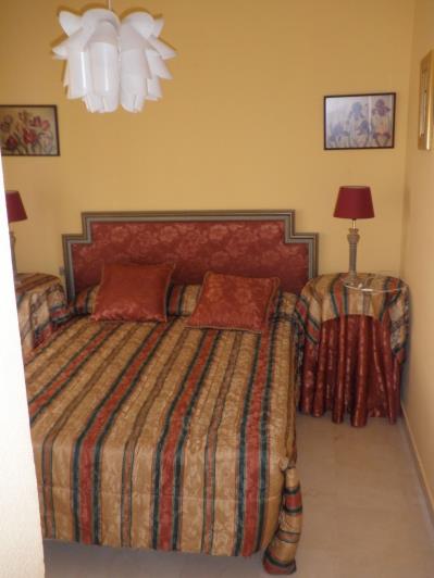 Image No.14-5 Bed Townhouse for sale