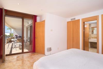 16-ec67b526875bf0124b6ce4328a754439