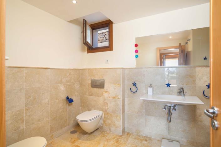 Image No.17-3 Bed Apartment for sale