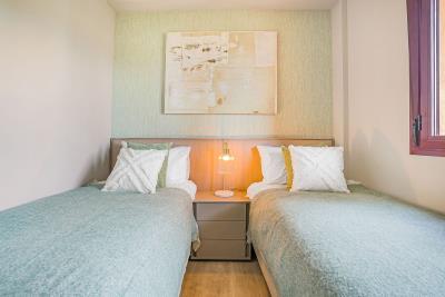 8-e64a9055bba3e77ac8aca3b893cdf826