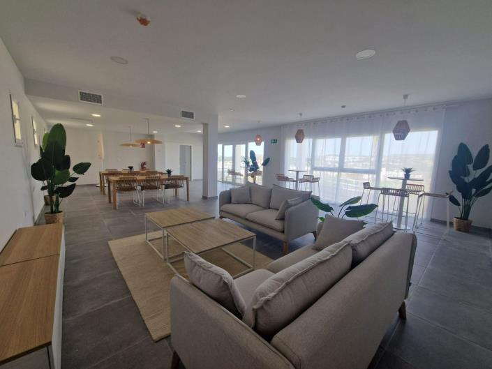 Image No.10-2 Bed Apartment for sale