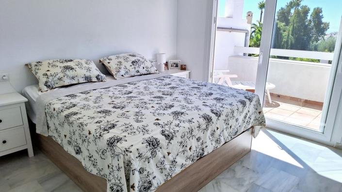 Image No.10-3 Bed Townhouse for sale