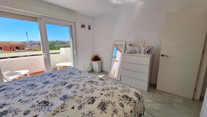 Image No.11-3 Bed Townhouse for sale