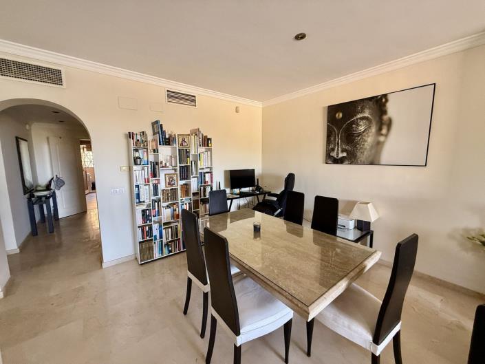 Image No.8-2 Bed Apartment for sale