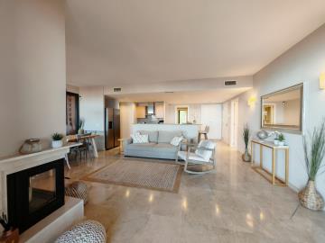 2-5bd7b9d04b45e33852eaf0ec6670150d