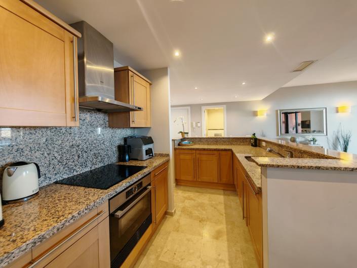 Image No.8-3 Bed Apartment for sale