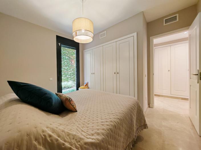 Image No.13-3 Bed Apartment for sale