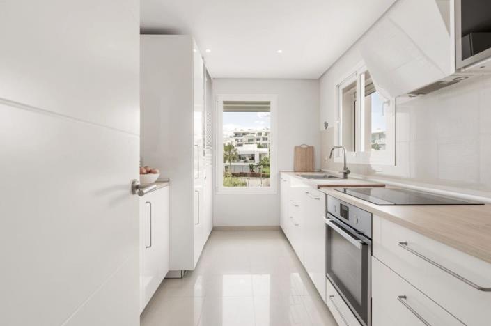 Image No.8-2 Bed Apartment for sale