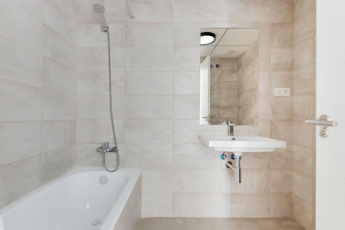 Image No.22-2 Bed Apartment for sale