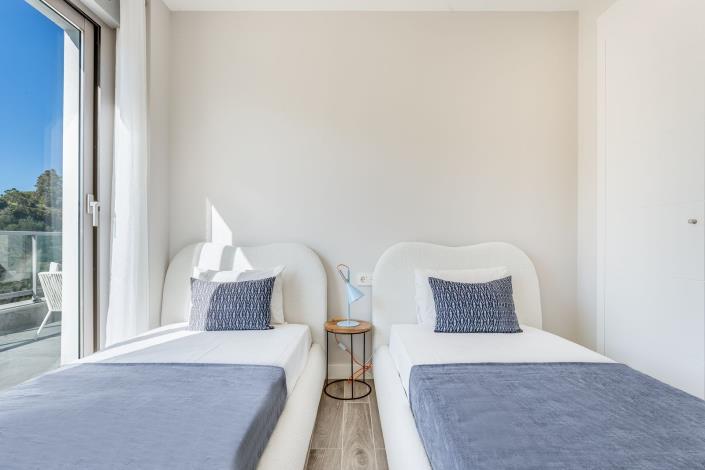 Image No.24-2 Bed Apartment for sale