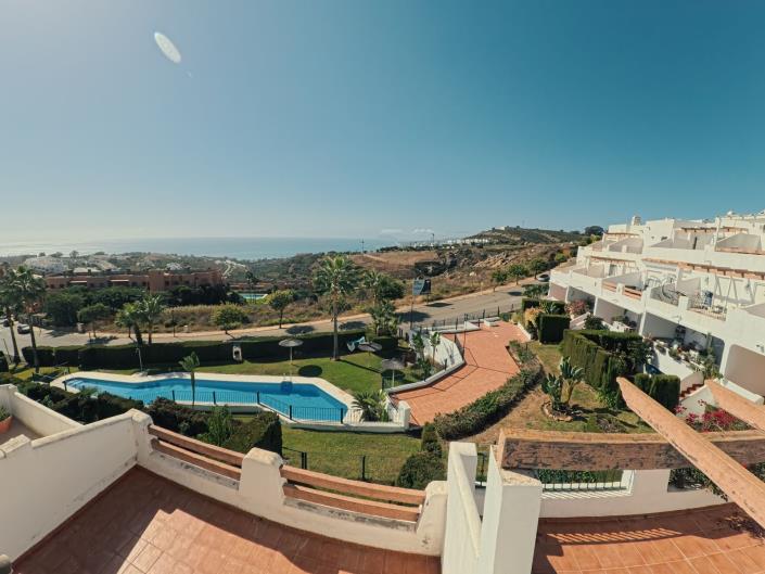 Image No.2-Maison de ville de 3 chambres à vendre à Estepona