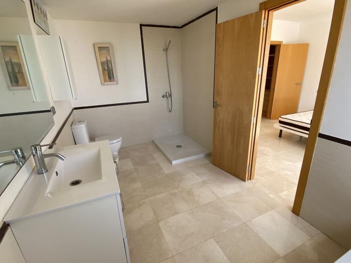 Image No.8-Maison de ville de 3 chambres à vendre à Estepona