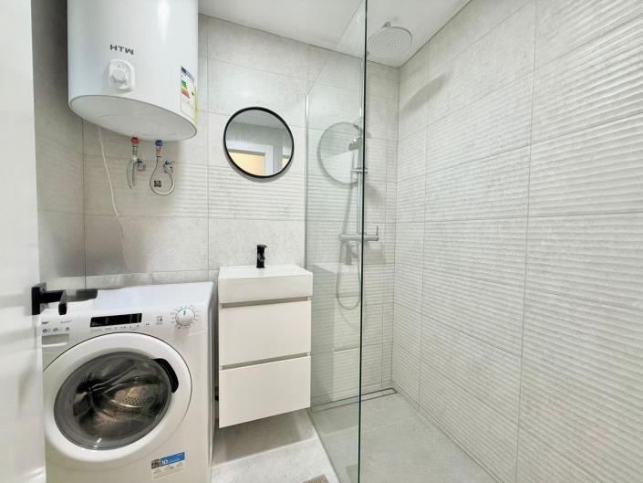 Image No.12-2 Bed Apartment for sale