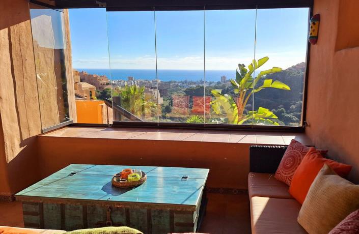 Image No.2-Appartement de 2 chambres à vendre à Estepona