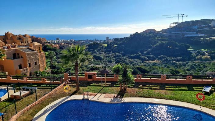 Image No.3-Appartement de 2 chambres à vendre à Estepona