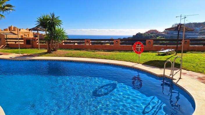 Image No.9-Appartement de 2 chambres à vendre à Estepona