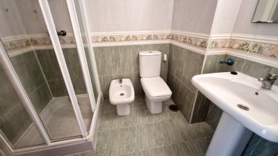 10-bb915d1cb19341576dcdc994b81ab9c5