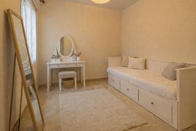 8-e64a9055bba3e77ac8aca3b893cdf826